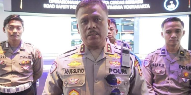 Kepala Korps Lalu Lintas (Kakorlantas) Polri Inspektur Jenderal Polisi Agus Suryonugroho mengecek kesiapan Smart City Yogyakarta